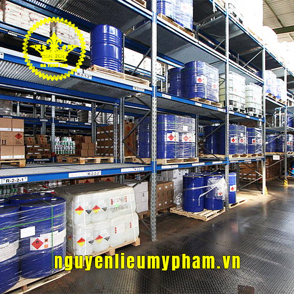 Cung Cấp Chiết Xuất Sữa Ong Chúa Cao Cấp – Nguyên Liệu Mỹ Phẩm Thiên Nhiên Chất Lượng Cao