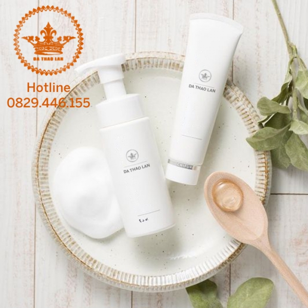 Gia Công Bọt Rửa Mặt Hoa Hồng